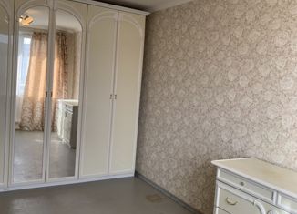 Продам 2-ком. квартиру, 45 м2, Санкт-Петербург, Пловдивская улица, 2, Пловдивская улица