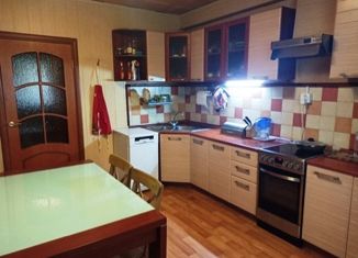 Сдам в аренду 4-комнатную квартиру, 102 м2, Москва, Донецкая улица, 8, район Марьино