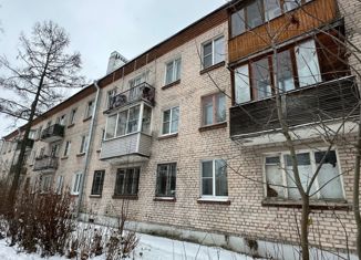 Продаю 1-ком. квартиру, 30 м2, Санкт-Петербург, 2-я Комсомольская улица, 27к1, муниципальный округ Сосновая Поляна