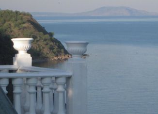 Продаю дом, 95 м2, посёлок городского типа Дагомыс, Батумское шоссе, 9