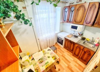 Продается 2-комнатная квартира, 43 м2, Вилючинск, улица 50 лет ВЛКСМ, 9