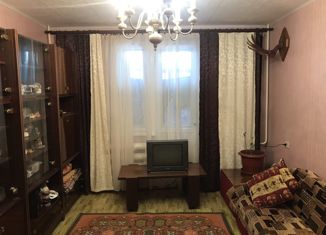 Продаю трехкомнатную квартиру, 68.1 м2, Катав-Ивановск, улица Караваева, 76