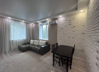 Продажа трехкомнатной квартиры, 65.8 м2, Орск, Новосибирская улица, 32