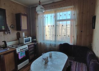 Продаю трехкомнатную квартиру, 64 м2, Саратовская область, улица имени К.Г. Уфимцева, 6к5