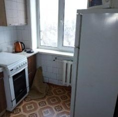 Сдам 3-комнатную квартиру, 50 м2, Кемерово, улица Мичурина, 35