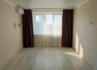 Продается двухкомнатная квартира, 51.7 м2, Стерлитамак, Коммунистическая улица, 102