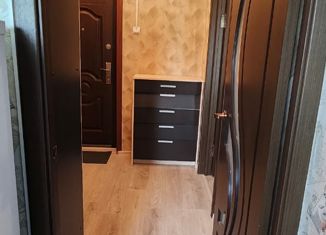 Продам 1-ком. квартиру, 37.3 м2, посёлок городского типа Кардымово, улица Ленина, 53