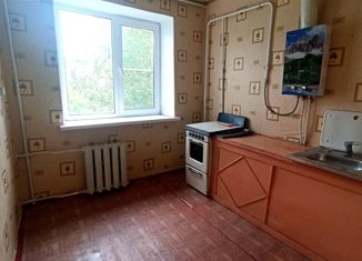 Продаю трехкомнатную квартиру, 47.3 м2, село Кочубеевское, Спортивная улица, 6