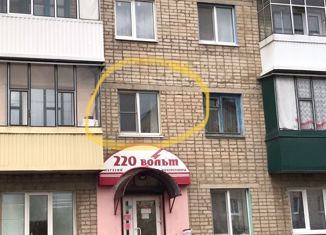 Продается 3-комнатная квартира, 58.1 м2, Мценск, улица Дзержинского, 1