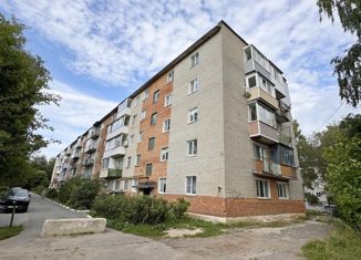 Продажа 3-комнатной квартиры, 57.7 м2, Кольчугино, улица 50 лет СССР, 8