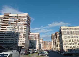 Продам 1-комнатную квартиру, 39.8 м2, посёлок Мурино, улица Шоссе в Лаврики, 59к1
