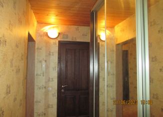 Продажа трехкомнатной квартиры, 72.3 м2, Шлиссельбург, улица Малоневский Канал, 18