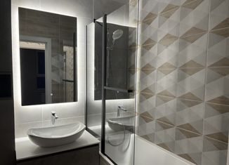 Продается трехкомнатная квартира, 56 м2, Казань, ЖК Лето, улица Анаса Тазетдинова, 1