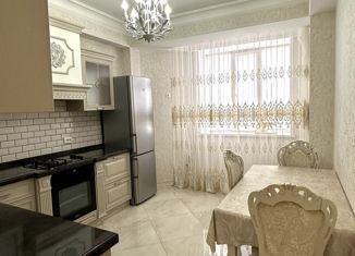 Продам двухкомнатную квартиру, 70 м2, Дагестан, улица Хаджи Булача, 17Д