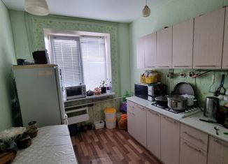 Продается 2-ком. квартира, 50 м2, Армавир, улица Луначарского, 19