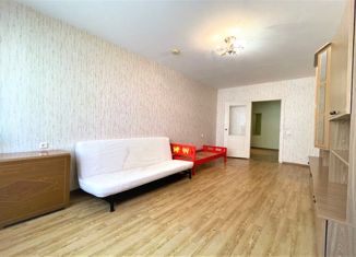 Продается двухкомнатная квартира, 64 м2, Краснодар, улица Фадеева, 429