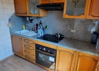 Продажа двухкомнатной квартиры, 54 м2, Хабаровский край, улица Дзержинского, 8