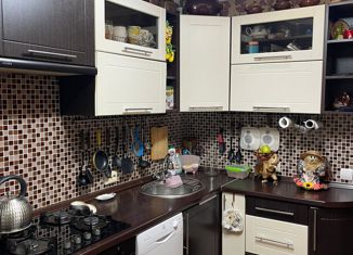 Продаю 3-ком. квартиру, 61.8 м2, Родники, микрорайон Машиностроитель, 9