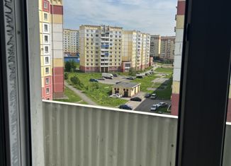 Продается двухкомнатная квартира, 51 м2, Кемеровская область, улица Чернышова, 18
