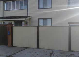 Продаю дом, 260 м2, деревня Новотроицк, Садовая улица, 6