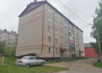 Продаю трехкомнатную квартиру, 57 м2, Краснослободск, 3-й микрорайон, 9