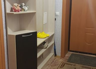 Продам 3-ком. квартиру, 62.2 м2, поселок городского типа Кугеси, Советская улица, 90