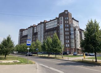 Продам 2-комнатную квартиру, 60 м2, Калининград, Артиллерийская улица, 58