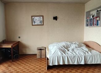 Продам 4-ком. квартиру, 93.5 м2, Комсомольск-на-Амуре, проспект Победы, 33к2