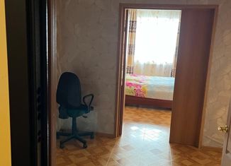 Продается 2-ком. квартира, 68.7 м2, деревня Старая, Школьный переулок, 3