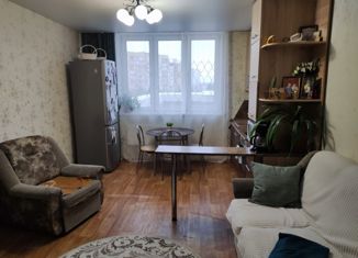Продается 2-комнатная квартира, 60 м2, Сосновоборск, улица Ленинского Комсомола, 37