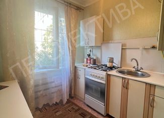 Продажа 4-ком. квартиры, 59 м2, Волгоград, улица Мясникова, 12, Тракторозаводский район