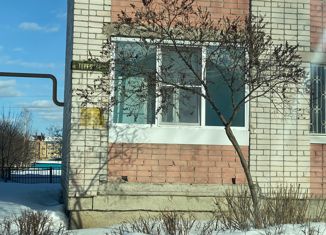 Продаю 1-комнатную квартиру, 32.6 м2, посёлок городского типа Медведево, улица Терешковой, 4А