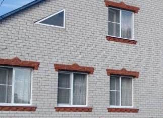 Продается дом, 208.6 м2, рабочий посёлок Ракитное, Центральная площадь