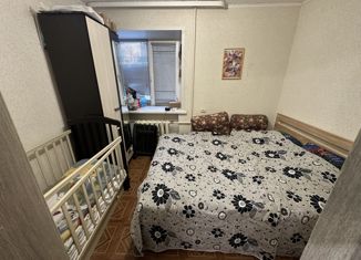 Продается трехкомнатная квартира, 44 м2, Оренбургская область, проспект Гагарина, 4