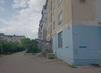 Продажа трехкомнатной квартиры, 63.8 м2, Евпатория, Советская улица, 7