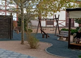 Продам 3-ком. квартиру, 85 м2, Симферополь, Балаклавская улица, 131, Центральный район