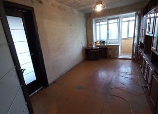 Продается 2-ком. квартира, 37.6 м2, рабочий посёлок Комсомольский, 1-й микрорайон, 26