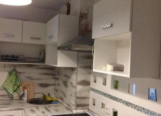 Продаю 1-комнатную квартиру, 34 м2, Уфа, улица Машинистов, 4, ЖК Яркий