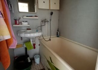 Продается трехкомнатная квартира, 58.6 м2, Набережные Челны, 18-й комплекс, 7