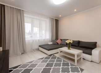 Продажа 2-ком. квартиры, 57 м2, Калининград, улица Добролюбова, 46