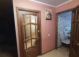 Сдам 2-комнатную квартиру, 60 м2, Альметьевск, проспект Строителей, 43