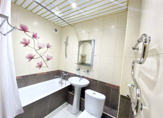 Продается 1-комнатная квартира, 32.4 м2, Елизово, Набережная улица, 23