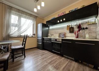 Продаю 2-ком. квартиру, 53.5 м2, Москва, улица Кадырова, улица Кадырова, 8к3