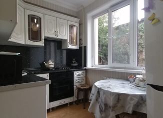 Продам 2-комнатную квартиру, 55 м2, Махачкала, улица Абдулхакима Исмаилова, 23Ж