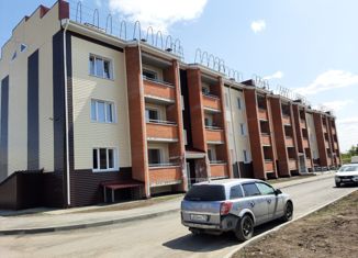 Продам 1-комнатную квартиру, 34 м2, поселок городского типа Промышленная, Коммунистическая улица, 10