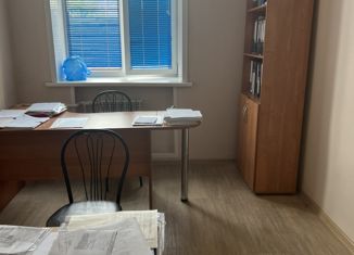 Сдача в аренду офиса, 20 м2, Ленинск-Кузнецкий, проспект Кирова, 47Б