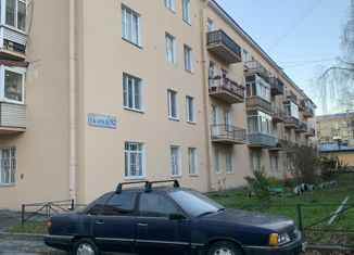 Продаю комнату, 75 м2, Санкт-Петербург, улица Ткачей, 52, улица Ткачей