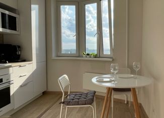 Продаю 1-ком. квартиру, 39 м2, Москва, улица Авиаторов, 5к3, метро Солнцево