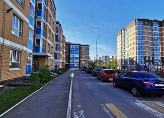 Трехкомнатная квартира на продажу, 62 м2, Пермский край, Уинская улица, 68