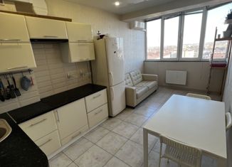 Продам двухкомнатную квартиру, 54.8 м2, посёлок Российский, улица Ратной Славы, 24